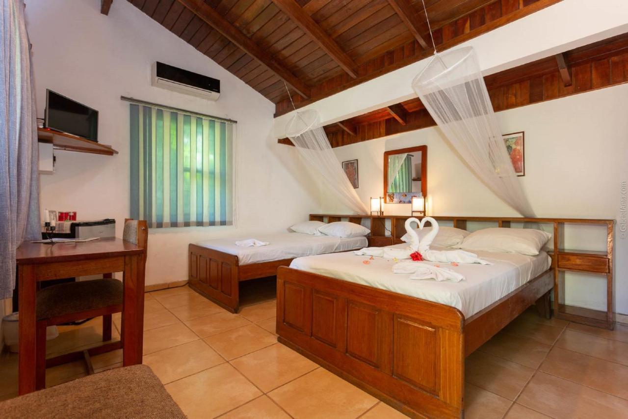 Escape Caribeno Hotel Puerto Viejo de Talamanca Exterior photo